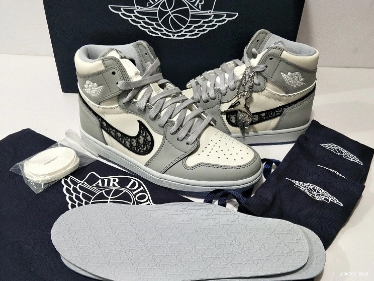 Reps Air x 1 CN8607-002 Dior Jordan High OG 0510